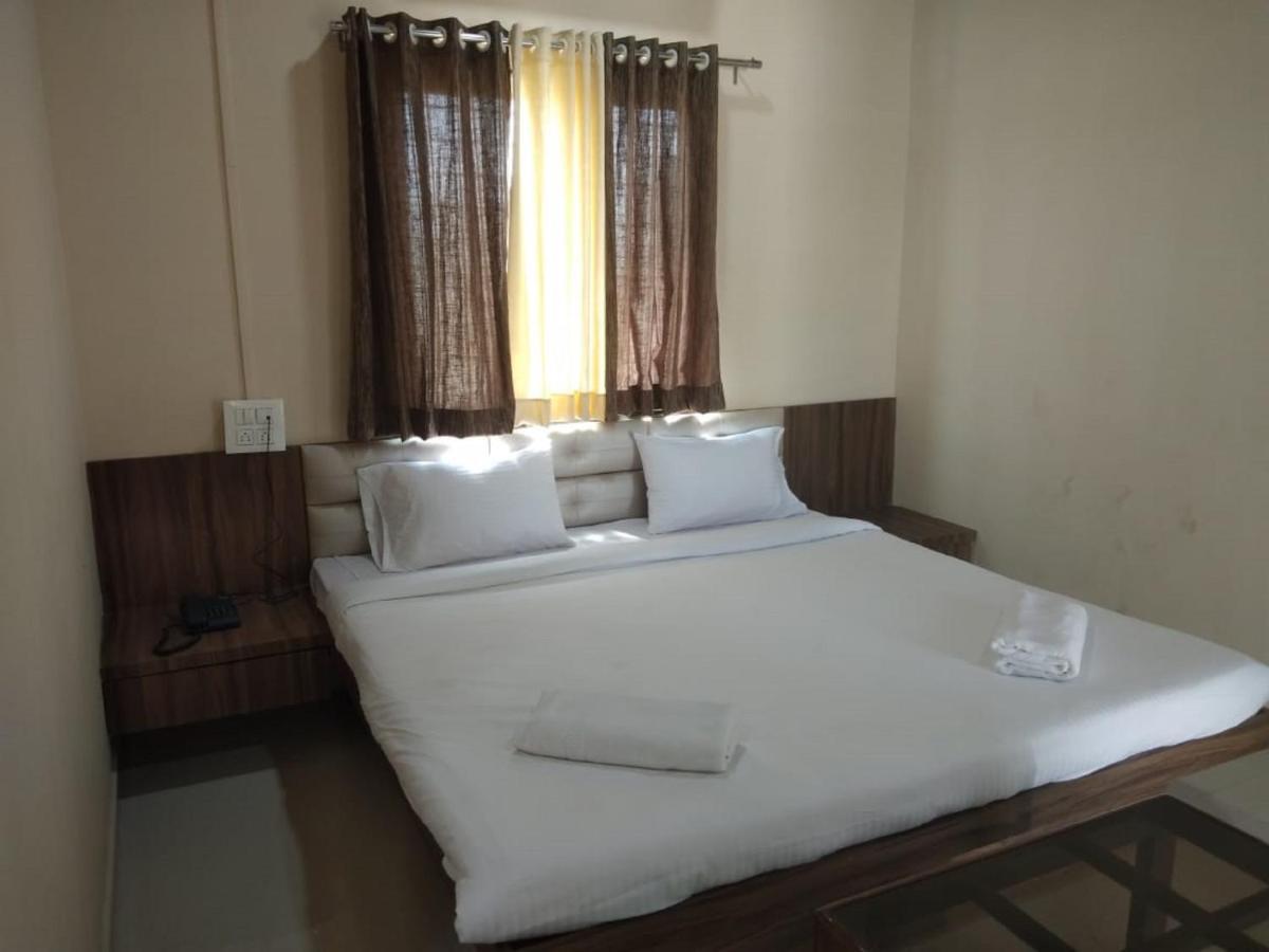 Hotel Krishna Exotica Ahmednagar Dış mekan fotoğraf