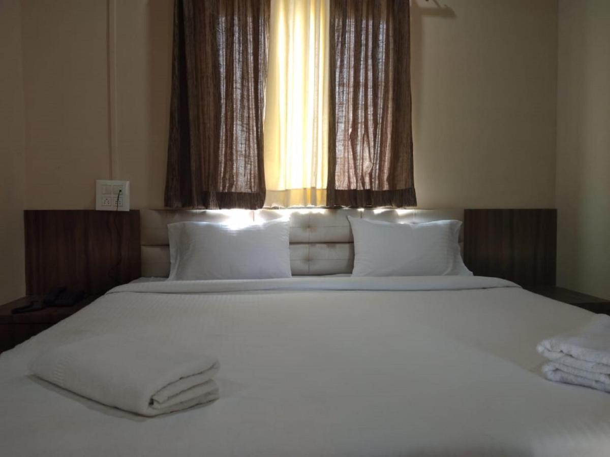 Hotel Krishna Exotica Ahmednagar Dış mekan fotoğraf